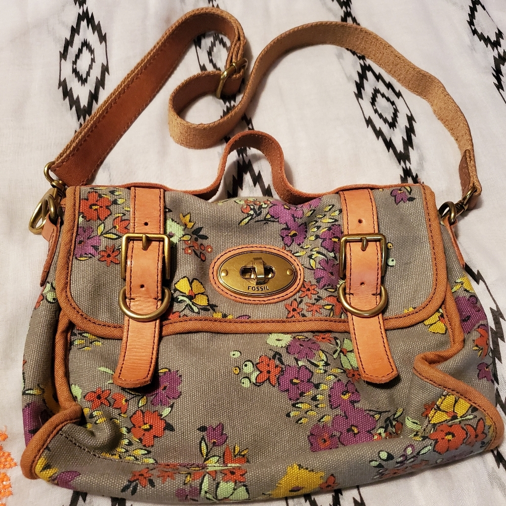 Fossil turnlock handbag